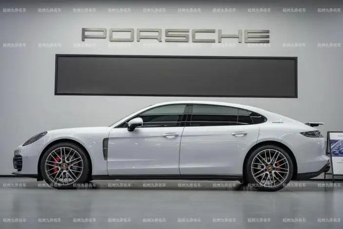 Panamera 2023 Model Panamera Executive Extended Platinum Edition 2.9T