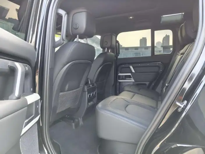 Land Rover Defender 2024 Model 110 3.0T P400 X-Dynamic HSE – фото 10