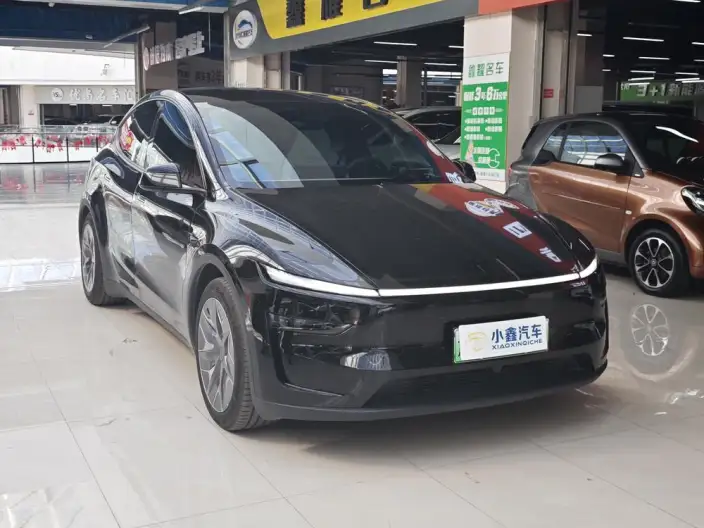 Model Y L 2026 Model Standard Edition – фото 3