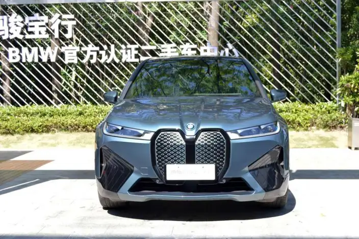 BMW iX 2022 Model xDrive40 – фото 2
