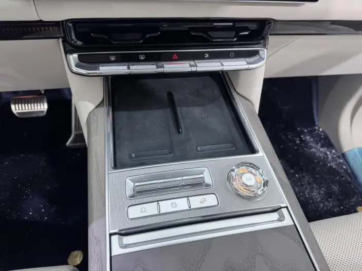 ZEEKR 9X 2025 Model Ultra Edition 70kWh VI seat – фото 8
