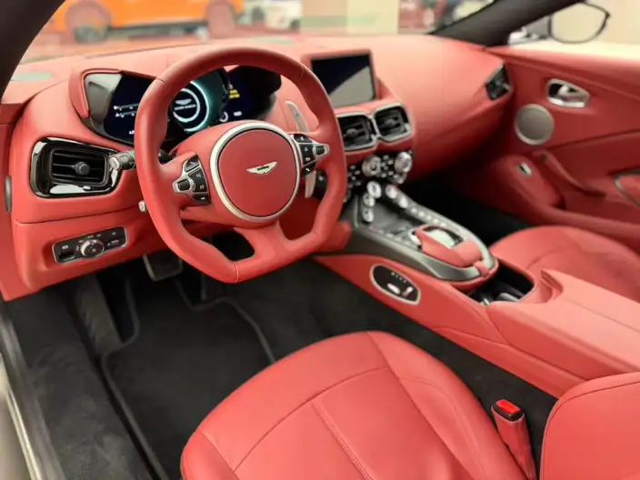 Vantage 2022 Model 4.0T V8 Coupe – фото 6