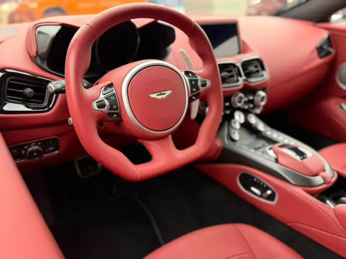 Vantage 2022 Model 4.0T V8 Coupe – фото 9