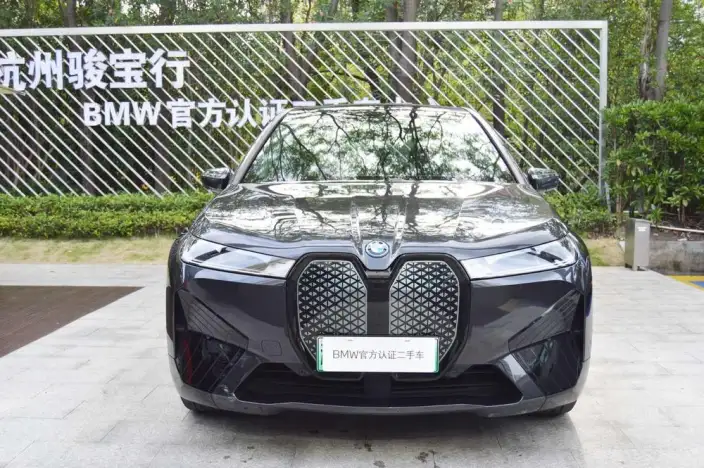 BMW iX 2022 Model xDrive40 – фото 2