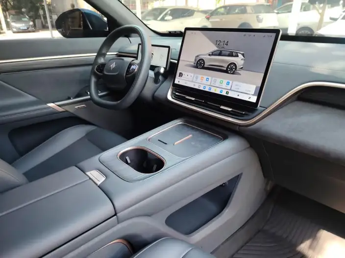 eπ 008 2024 Model 210Max Extended Range Edition 6 seat – фото 7