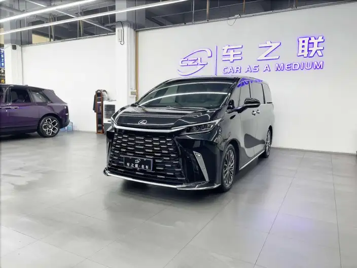 Lexus LM 2023 Model 500h DIRECT4 VI seat Respect Edition