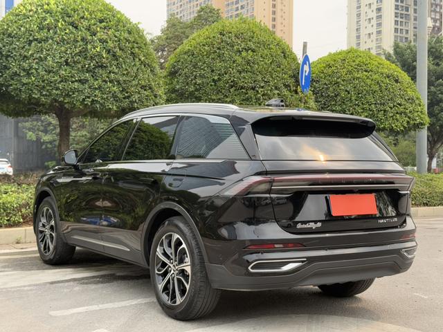 Nautilus Раздел 2023 2.0T 4WD Exclusive Edition – фото 4