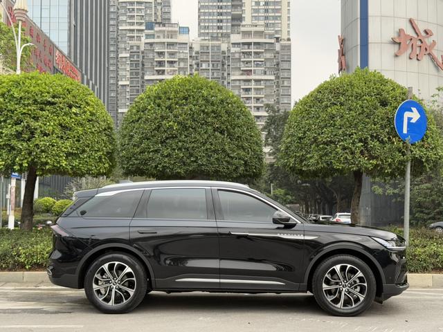Nautilus Раздел 2023 2.0T 4WD Exclusive Edition – фото 7