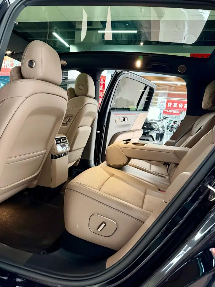 Li Auto i6 2025 Model 4WD Standard Edition – фото 7