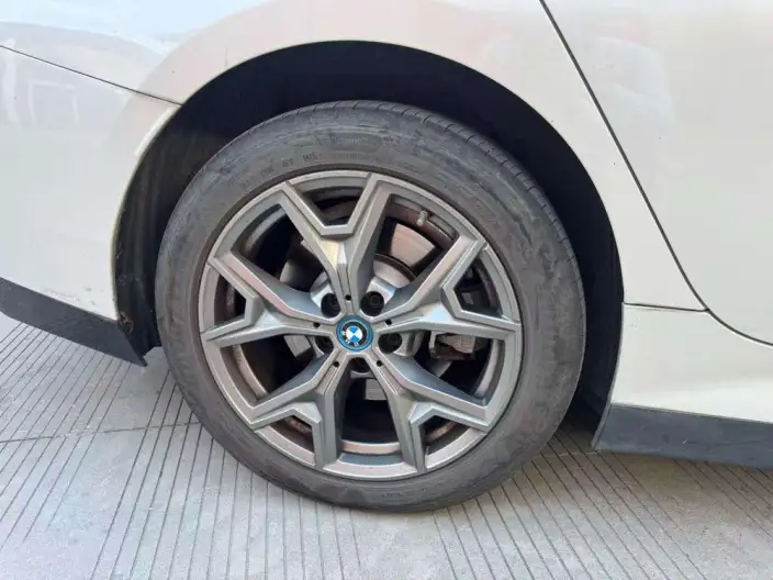 BMW i3 2023 Model eDrive35L – фото 6