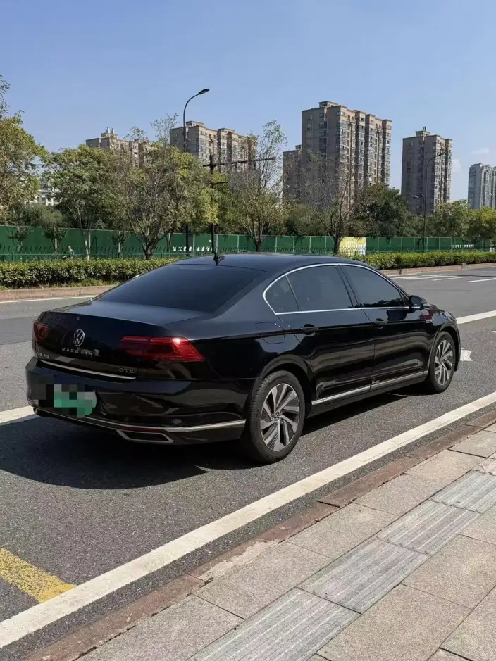 Volkswagen Magotan PHEV 2020 Model Noble Model – фото 6