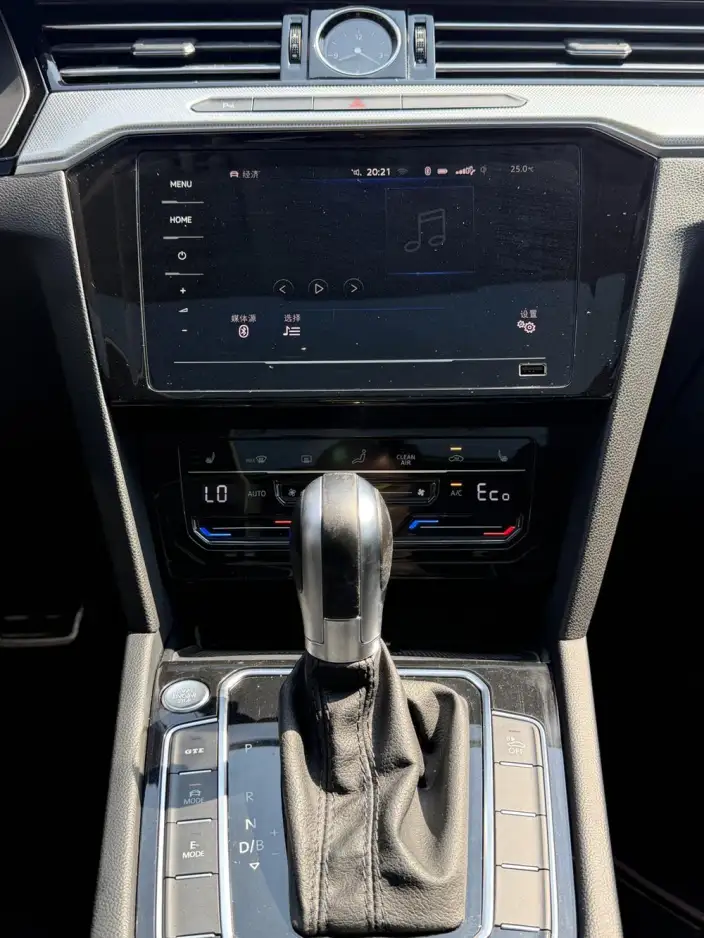 Volkswagen Magotan PHEV 2020 Model Noble Model – фото 8