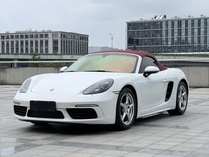 Porsche 718 2023 Model Boxster 2.0T