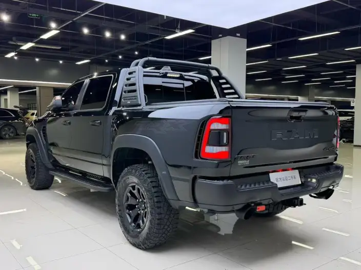 RAM Trucks 2023 Model 6.2T Automatic 4WD 5 seat Parallel Imported – фото 4