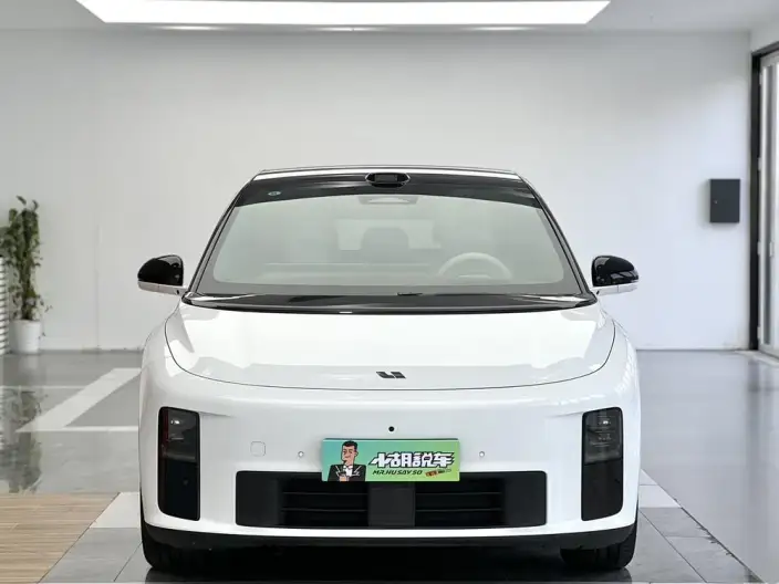 Li Auto i6 2025 Model 2WD Standard Edition