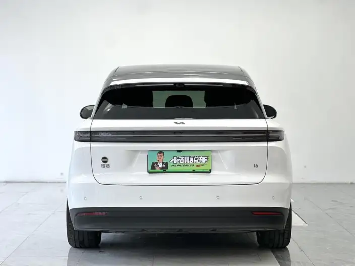 Li Auto i6 2025 Model 2WD Standard Edition