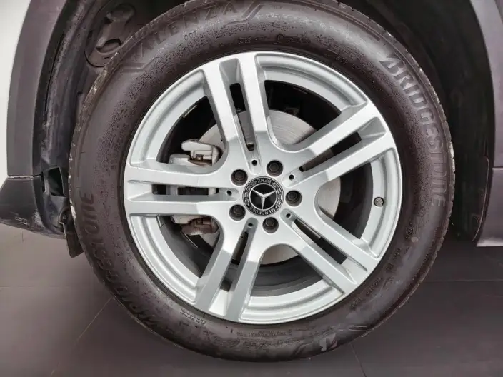 Mercedes-Benz GLA 2023 Model GLA 200 – фото 8