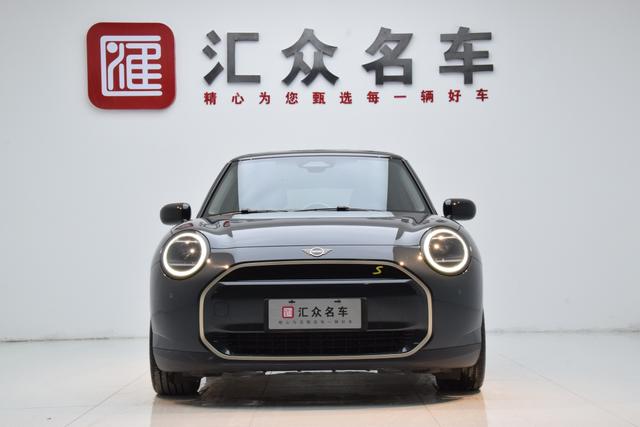 Electric MINI COOPER 2024 COOPER SE Artist – фото 2