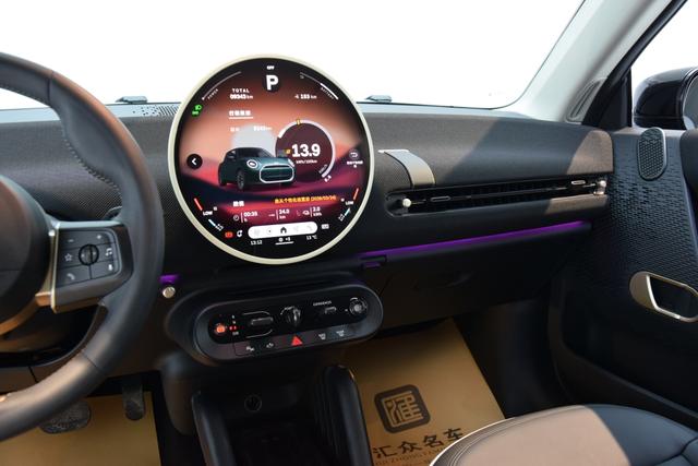 Electric MINI COOPER 2024 COOPER SE Artist – фото 12