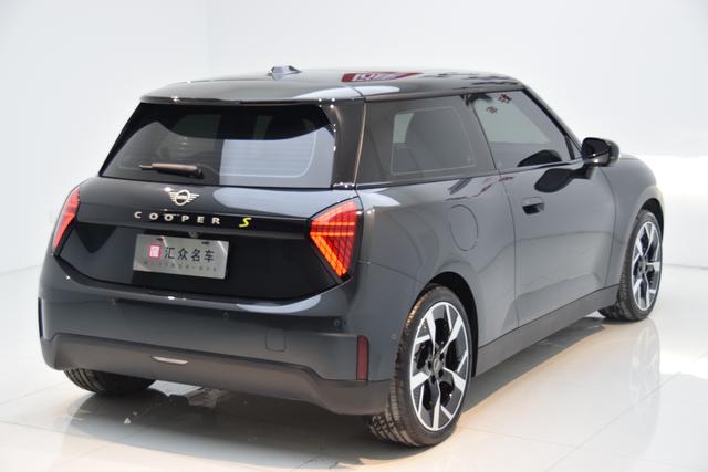 Electric MINI COOPER 2024 COOPER SE Artist – фото 24