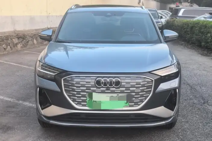 Audi Q4 e-tron 2023 Model 50 e-tron quattro Creative Edition