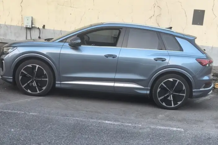 Audi Q4 e-tron 2023 Model 50 e-tron quattro Creative Edition