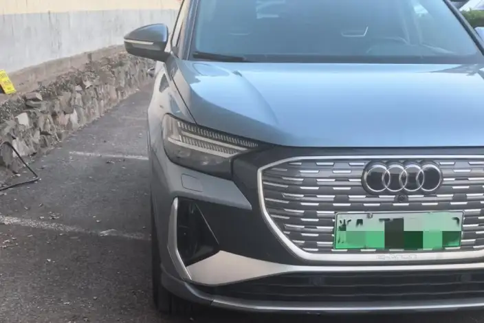 Audi Q4 e-tron 2023 Model 50 e-tron quattro Creative Edition – фото 6