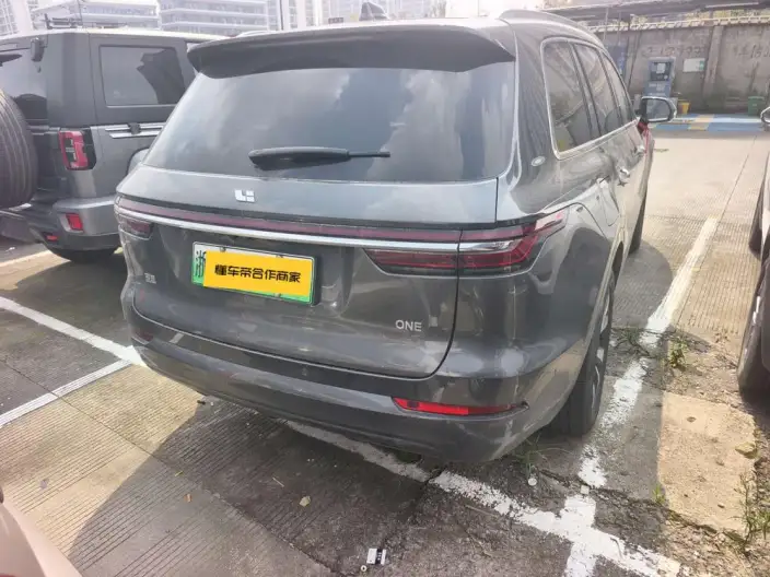 Li Auto ONE 2021 Model Extended Range 6 seat Edition – фото 6