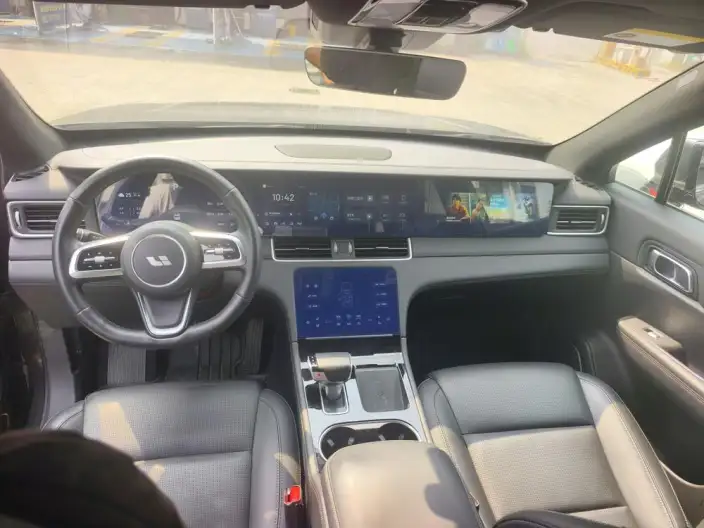 Li Auto ONE 2021 Model Extended Range 6 seat Edition – фото 7