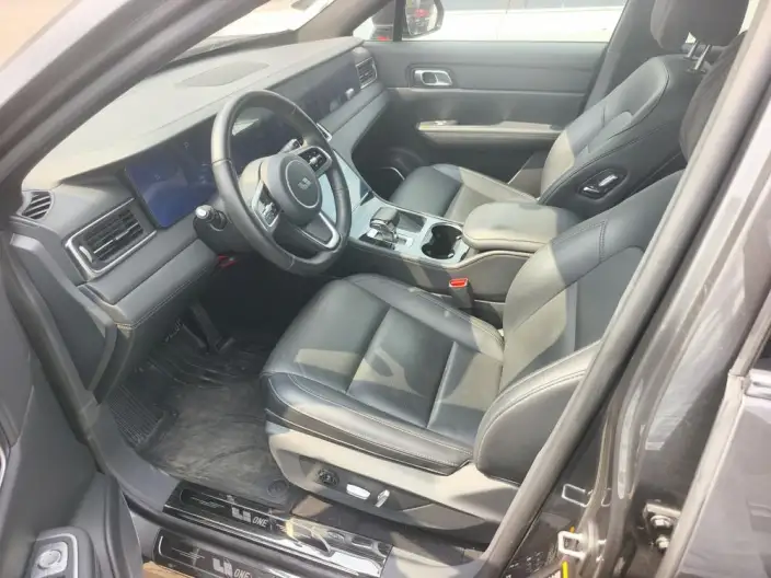 Li Auto ONE 2021 Model Extended Range 6 seat Edition – фото 8