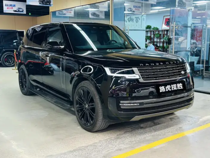 Range Rover 2025 Model 3.0 L6 400PS Shengshi Extended Edition