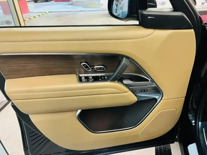 Range Rover 2025 Model 3.0 L6 400PS Shengshi Extended Edition – фото 6