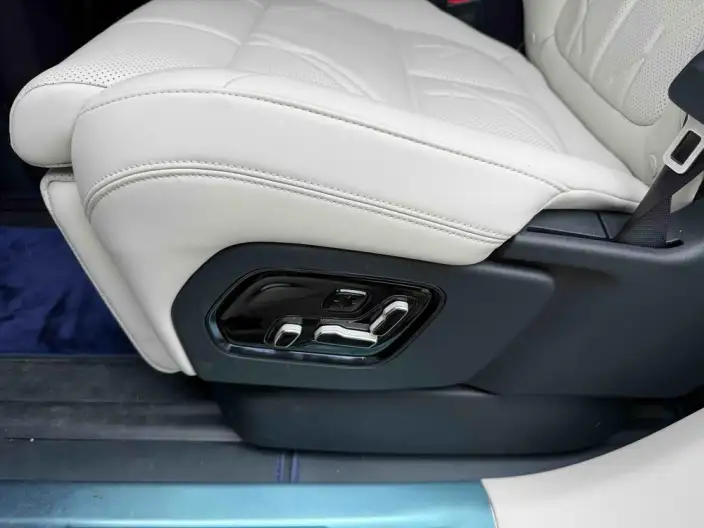 ZEEKR 9X 2025 Model Ultra Edition 70kWh VI seat – фото 8