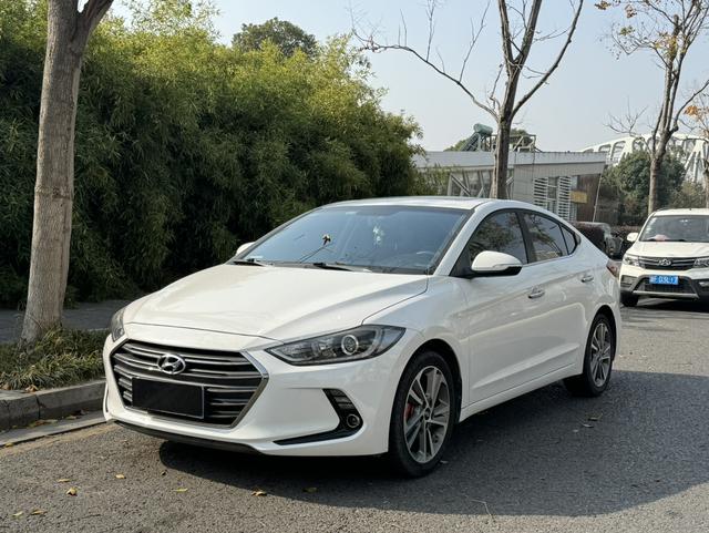 Hyundai Elantra AD 2016 1.6L Automatic Smart Elite – фото 1