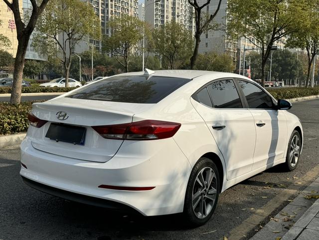 Hyundai Elantra AD 2016 1.6L Automatic Smart Elite – фото 4