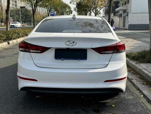 Hyundai Elantra AD 2016 1.6L Automatic Smart Elite – фото 5