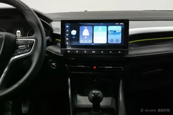 Roewe i5 2021 Model 1.5L Manual Platinum edition – фото 10