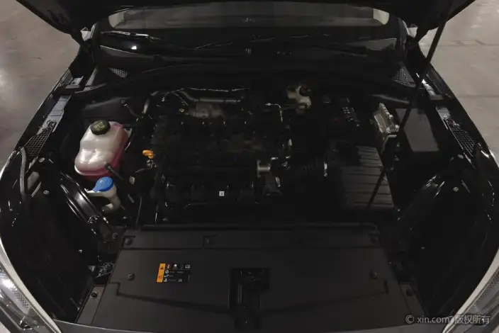 Roewe i5 2023 Model 1.5L Manual Comfort Edition – фото 5