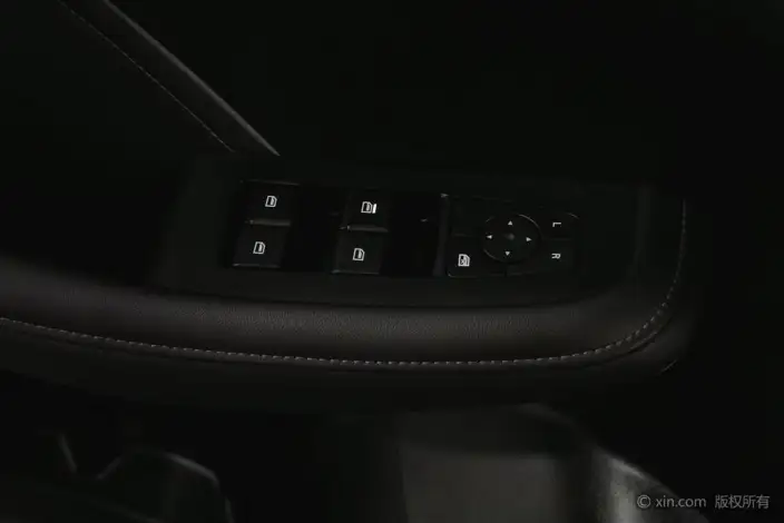 Roewe i5 2023 Model 1.5L Manual Comfort Edition – фото 8