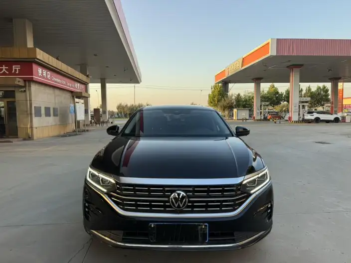 Volkswagen Passat 2023 Model 330TSI Deluxe Edition