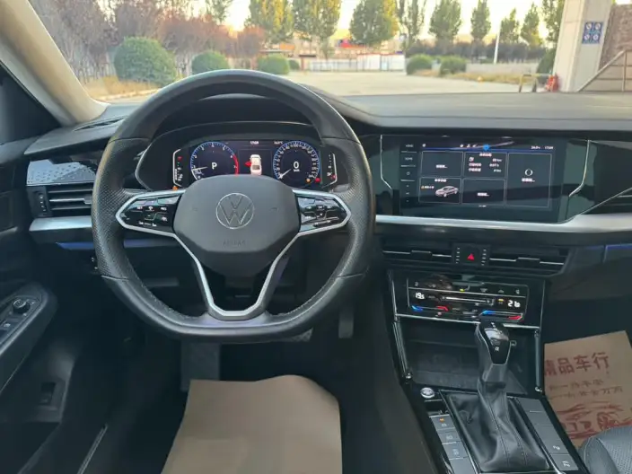 Volkswagen Passat 2023 Model 330TSI Deluxe Edition – фото 10
