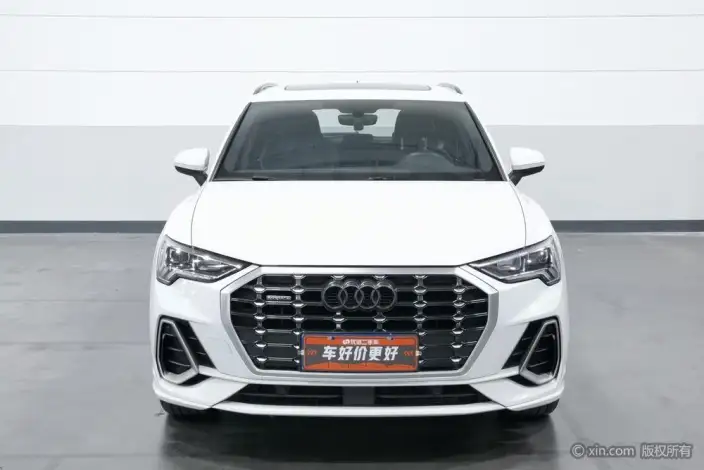 AUDI Q3 2022 Model 45 TFSI quattro Fashion Dynamic Model