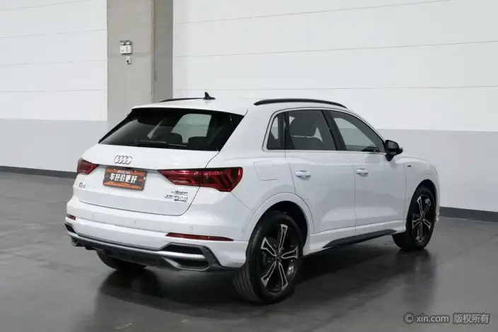 AUDI Q3 2022 Model 45 TFSI quattro Fashion Dynamic Model