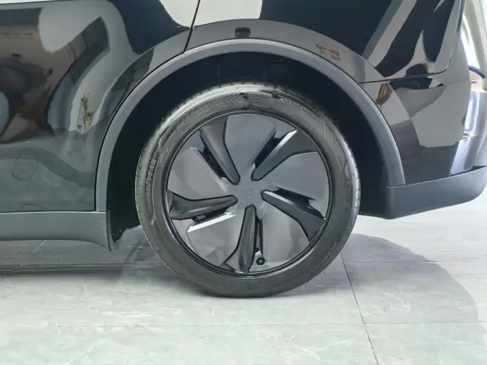 Model Y 2026 Model Rear-wheel drive version – фото 9