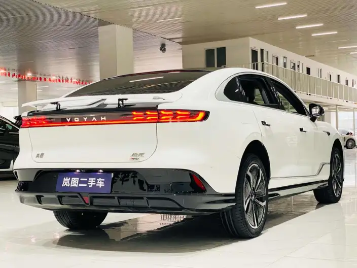 Voyah Pursuit EV 2023 Model 580km Standard Edition – фото 5
