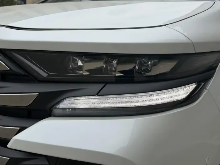 Vellfire 2024 Model 2.5L Automatic 4WD 7 seat Parallel Imported – фото 8