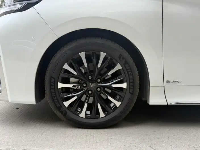 Vellfire 2024 Model 2.5L Automatic 4WD 7 seat Parallel Imported – фото 9
