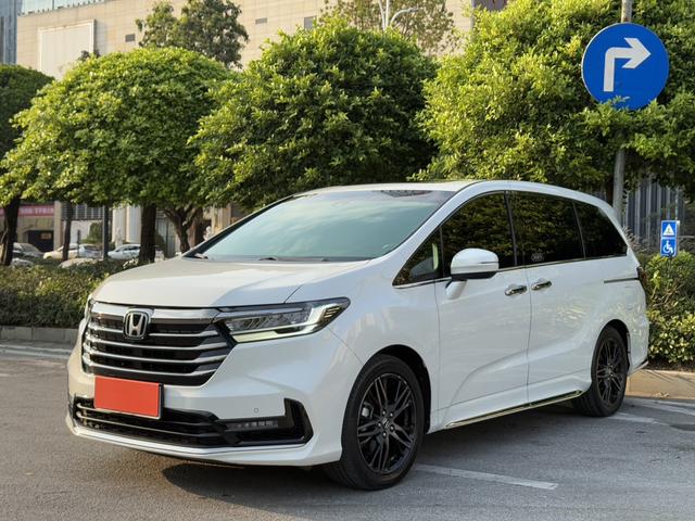 Honda Odyssey 2022 2.0L e:HEV Radiant Enjoy – фото 1