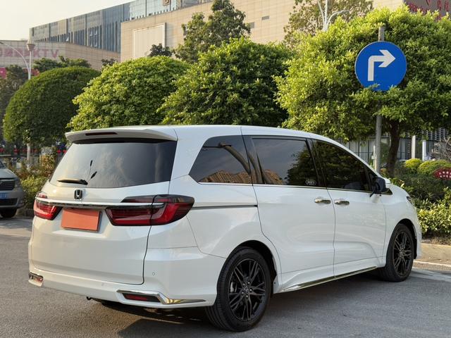 Honda Odyssey 2022 2.0L e:HEV Radiant Enjoy – фото 4
