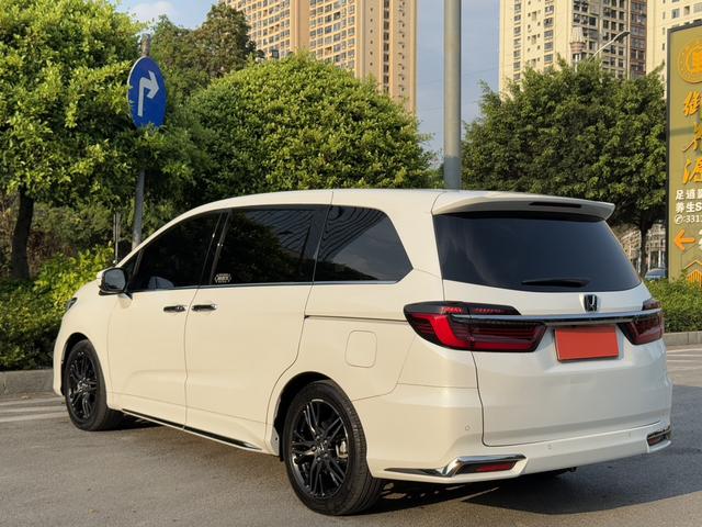 Honda Odyssey 2022 2.0L e:HEV Radiant Enjoy – фото 6